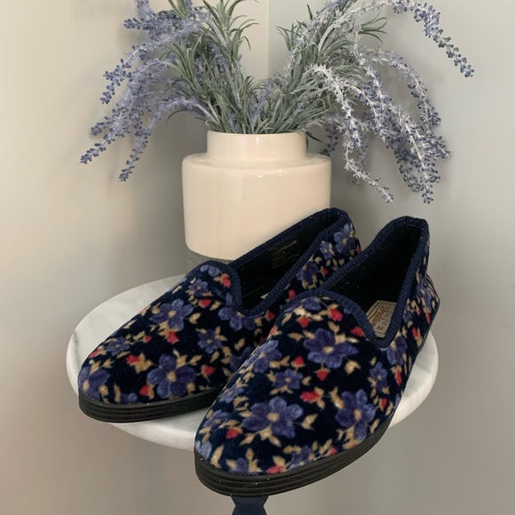 Vintage Sears Tradition velvet loafers - Picture 3 of 6